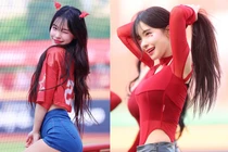 “Nữ thần cổ vũ” vòng eo 56 xả loạt ảnh khiến fan lụi tim