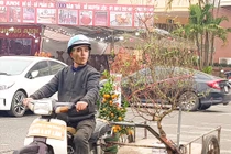 Không nhịn nổi cười với ảnh chế dàn cầu thủ về quê ăn Tết