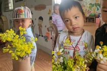 Netizen xúc động trước những món quà 20/11 không thể định giá