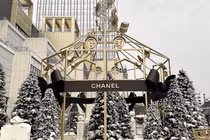 Cây thông Noel sang chảnh hút giới trẻ đến check-in