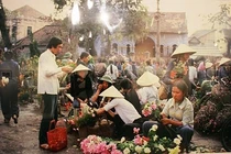 Tết "thời ông bà anh" thân thương khiến lòng người nô nức, bồi hồi