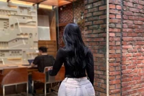 Gái xinh sở hữu vòng 3 to bất thường chăm chỉ khoe dáng