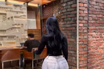 Gái xinh sở hữu vòng 3 to bất thường chăm chỉ khoe dáng