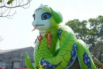 Linh vật “bé Na” xanh lục nặng 7 tấn Bắc Giang nổi khắp MXH