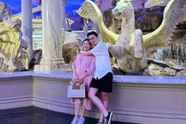 Chàng trai Đà Nẵng 28 tuổi đưa mẹ du lịch vòng quanh thế giới