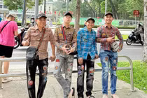 Quang Linh Vlogs xuất hiện với giao diện lạ khiến netizen ngỡ ngàng