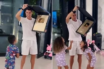 “Mảnh đất màu mỡ” Youtube thu hút người nổi tiếng thế nào?