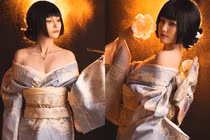 Nữ MC game hóa thân thành gái Nhật, buông lơi vai áo