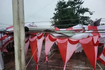 Rạp cưới ở Quảng Nam tan hoang do bão Trà Mi 