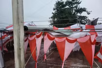 Rạp cưới ở Quảng Nam tan hoang do bão Trà Mi 