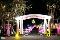 Choáng đám cưới xa hoa, hoành tráng của con gái đại gia Cà Mau