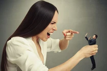 Giúp chồng hóa giải cơn thịnh nộ khi vợ nổi cơn tam bành 