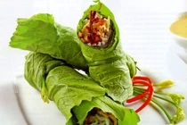 Món ngon cuối tuần: Bò cuốn lá cải đơn giản ngon miệng