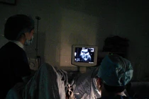 Cận cảnh kỹ thuật cấy phôi thai vào tử cung