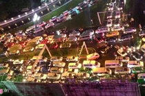 Ảnh kẹt xe ở cửa ngõ sân bay Tân Sơn Nhất do mưa lớn