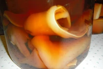 Tự làm tai lợn ngâm giấm chua giòn