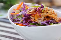 Làm Salat cá ngừ thơm ngon bắt mắt 