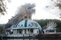 Công viên Việt bỏ hoang lên báo Mỹ vì quá "kinh dị"