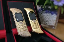 Choáng váng với những chiếc điện thoại đắt giá nhất hành tinh