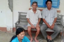 Công an phúc tra vụ đánh bài ăn thịt gà ở Cà Mau