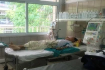 100 bệnh nhân chạy thận định kỳ ở Hòa Bình sẽ đi đâu?