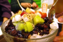 Địa chỉ ăn hoa quả dầm ngon nhất Hà Nội