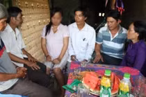 Bị 2 anh rể hiếp dâm mang thai của người khác