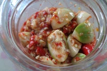 Cách làm cà pháo muối mắm tôm giòn tan ngon khó cưỡng