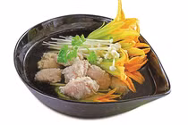 Nấm kim châm, hoa bí nấu giò sống