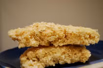 Tự làm cơm cháy chà bông giòn tan thơm lừng