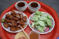 Những địa chỉ nem chua rán ngon nhất Hà Nội