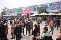 Biển người đổ về Bái Đính Tràng An những ngày đầu xuân