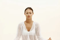 Tiết lộ cách tập Yoga giúp đẩy lùi bệnh ung thư 