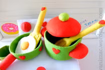 Bộ đồ nấu ăn cực dễ thương cho bé gái