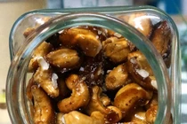 Hạt điều ngào mật ong - món ngon cho Tết