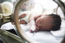 8 dấu hiệu bệnh tim cảnh báo nguy hiểm ở bé