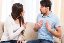 Chồng dọa ly hôn vì vợ thường xuyên ghen tuông 