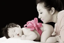 Ngắm những nhóc tỳ nhà sao Việt chào đời ở Mỹ