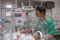 Những ca mổ cấp cứu ly kỳ nhất năm 2016