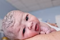 Những tác hại của sinh mổ với bé rất cần biết