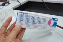 Gần 11.000 liều vacxin 5 trong 1 hết sạch sau vài phút