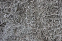 Thực hư bia đá lưu giữ bản đồ kho báu cổ