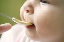 Những loại thuốc chống chỉ định cho trẻ dưới 1 tuổi