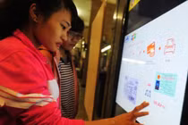 Cảnh báo nhiều website giả đang bán vé tàu Tết Đinh Dậu