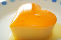 Cách làm bánh flan sữa tươi thơm ngon, béo ngậy