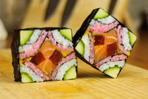 Ngây ngất thưởng thức Shushi Mosaic đẹp như tranh