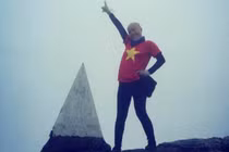 Hành trình chinh phục Fansipan của mẹ đơn thân mắc ung thư