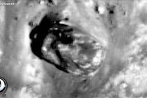 Phát hiện "xe tăng của người ngoài hành tinh" trên Mặt Trăng