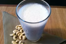 Kéo dài thời gian làm chuyện ấy bằng đồ uống dễ làm