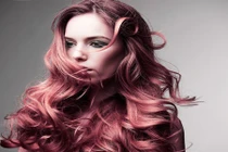 Dị ứng thuốc nhuộm tóc, quý bà tử vong oan uổng 